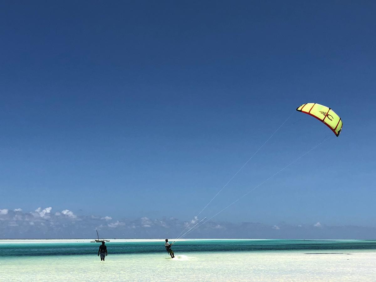 Zanzistar Lodge Джамбиани Экстерьер фото